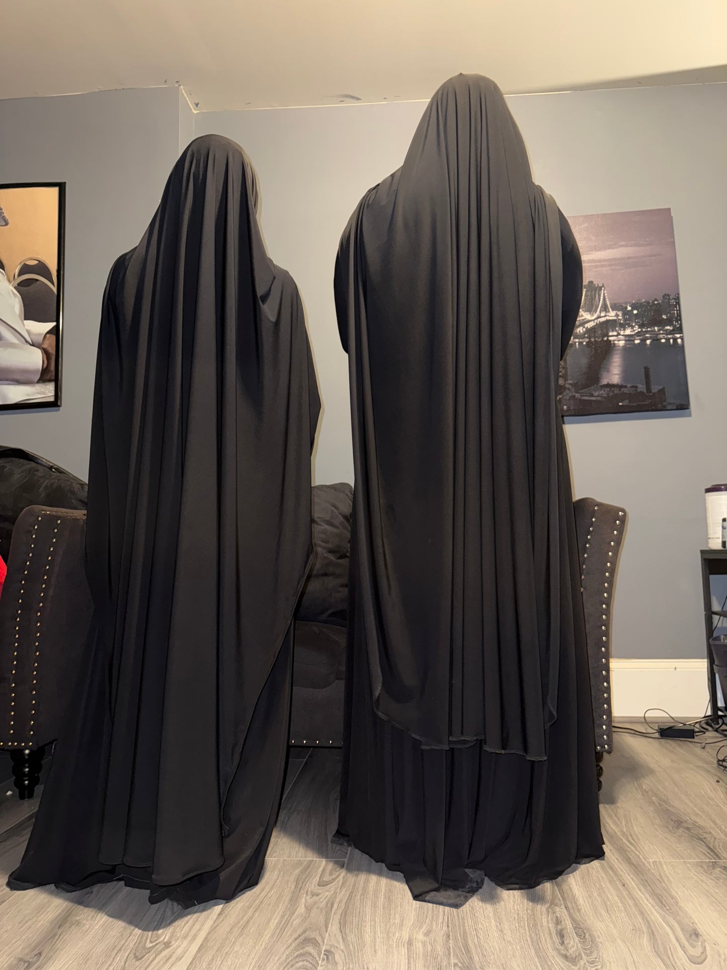 Bussstt Dowwwnn Khimars