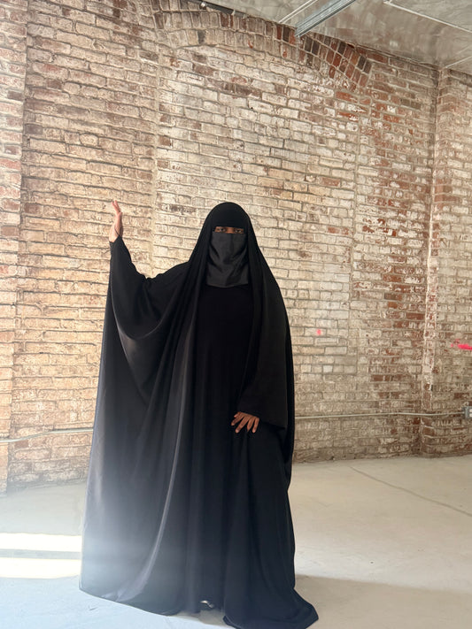 Aysha Open Overhead w/ thumb holes