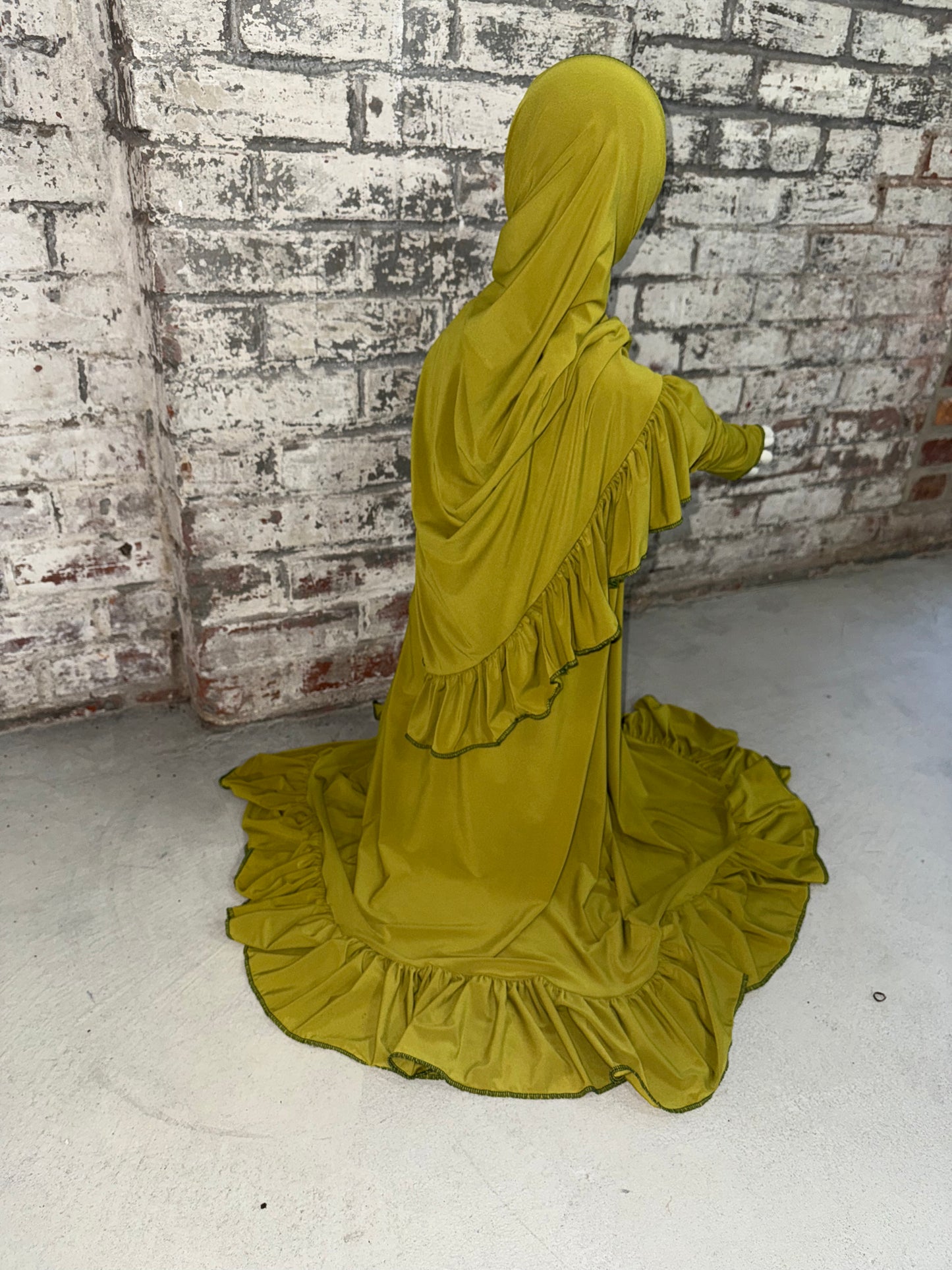 Bint Ruffled A-line w/ Ruffled Ith-hab Hijab