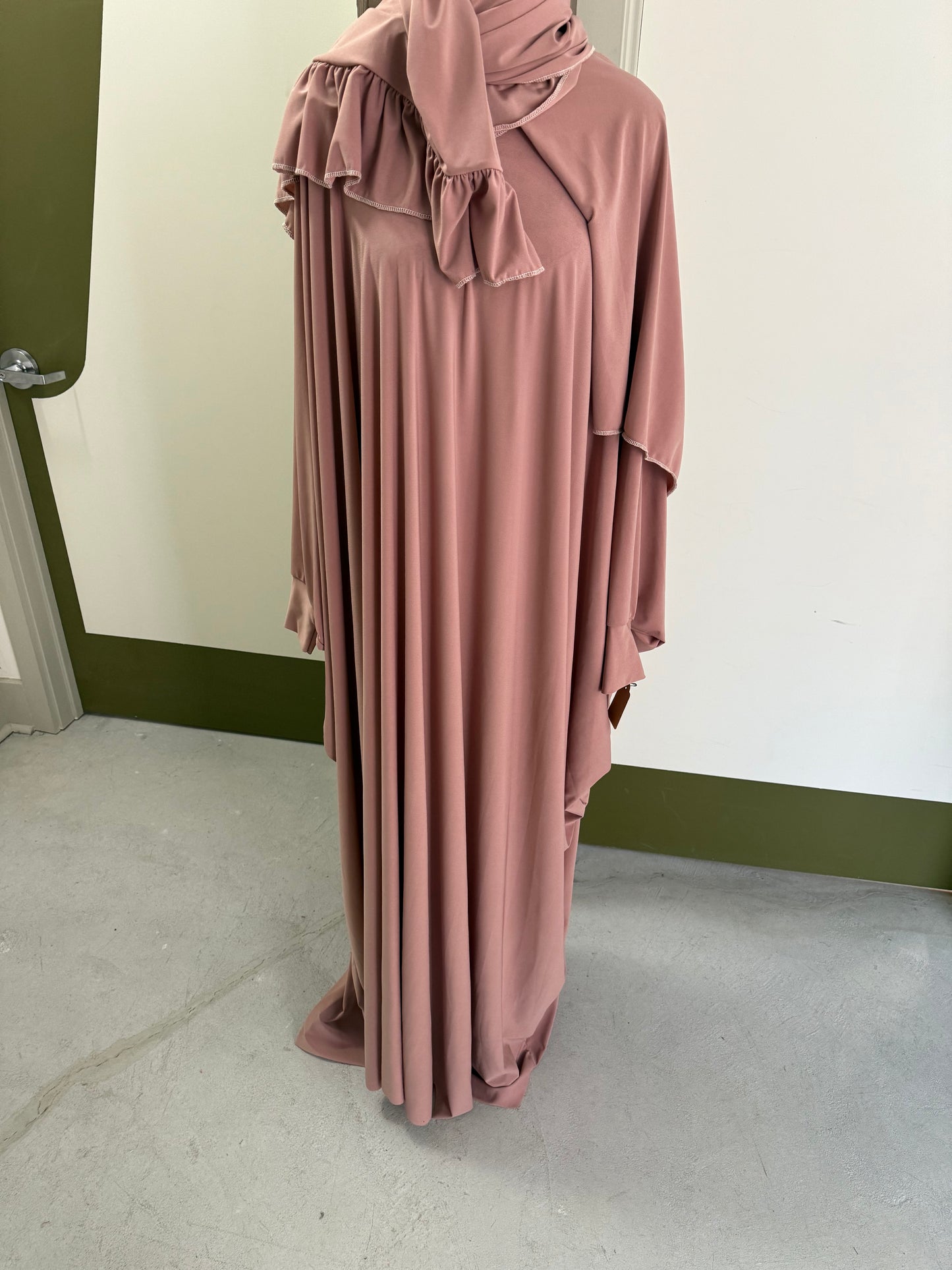 Aicha Abaya