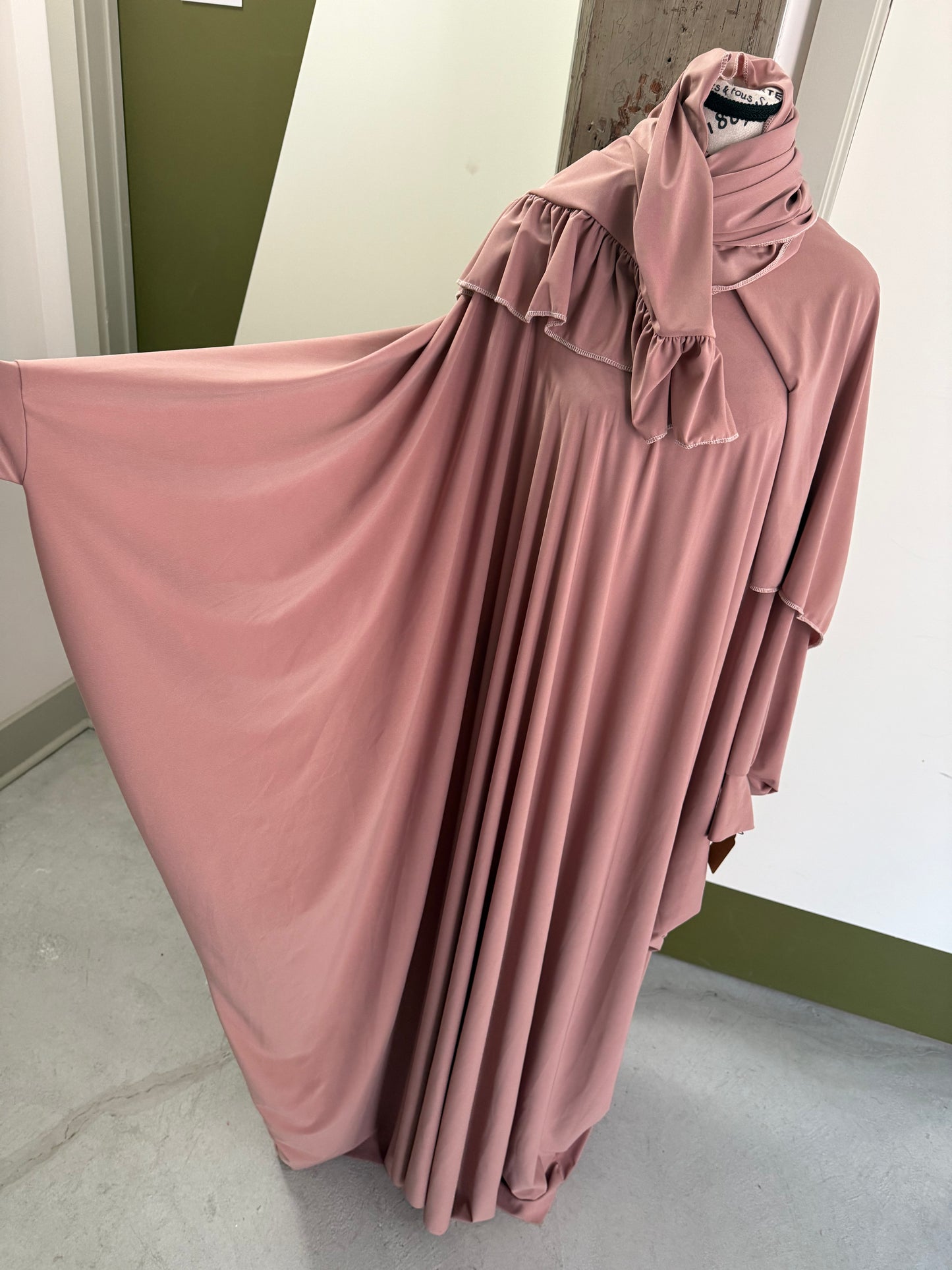 Aicha Abaya